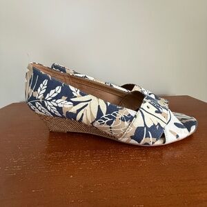 Aerosoles Shipmate Heelrest Wedges Blue/Tan Size 8.5